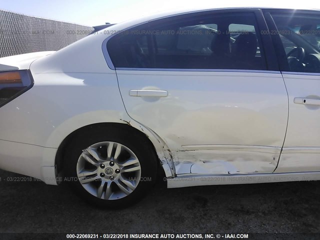 1N4AL2AP1AN537781 - 2010 NISSAN ALTIMA S WHITE photo 6