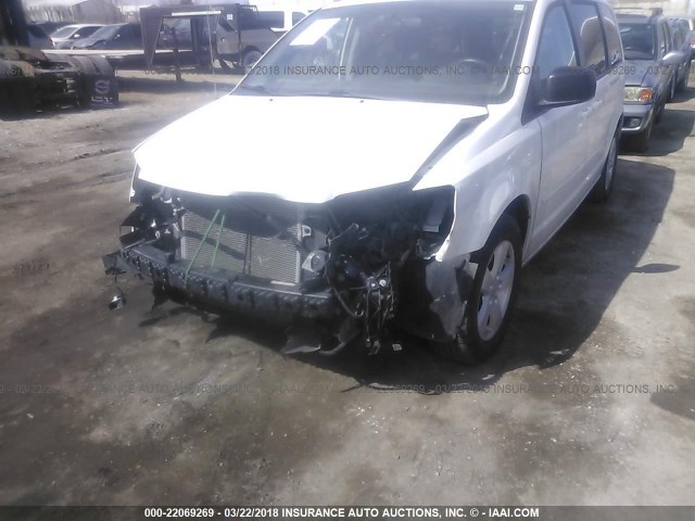 2C4RDGBG3DR693754 - 2013 DODGE GRAND CARAVAN SE WHITE photo 6