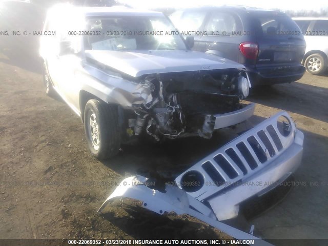 1J8FF28W08D516093 - 2008 JEEP PATRIOT SPORT SILVER photo 6