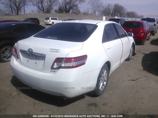 4T1BF3EK1AU575782 - 2010 TOYOTA CAMRY SE/LE/XLE WHITE photo 4