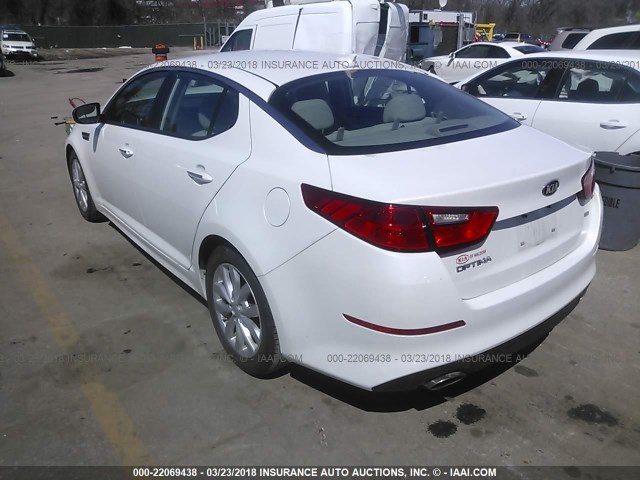 5XXGM4A73FG504829 - 2015 KIA OPTIMA LX WHITE photo 3