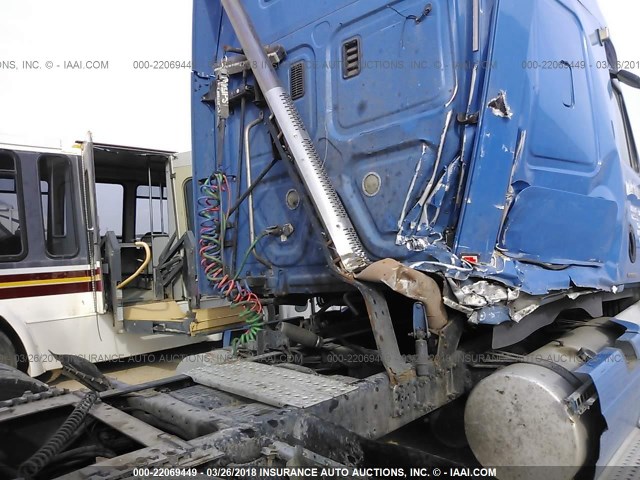 1FUJGLDR3BLAT6448 - 2011 FREIGHTLINER CASCADIA 125  BLUE photo 7