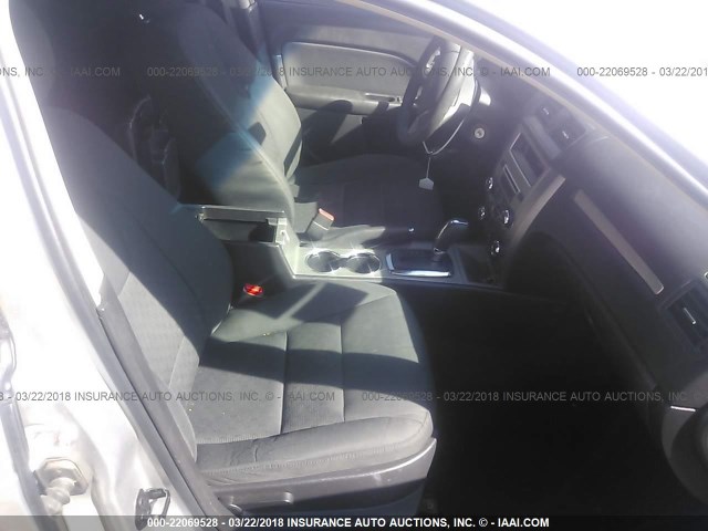 3FAHP0HAXCR110060 - 2012 FORD FUSION SE SILVER photo 5