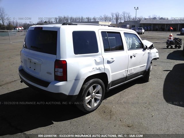 1J4NF1GB3BD206467 - 2011 JEEP PATRIOT SPORT WHITE photo 4