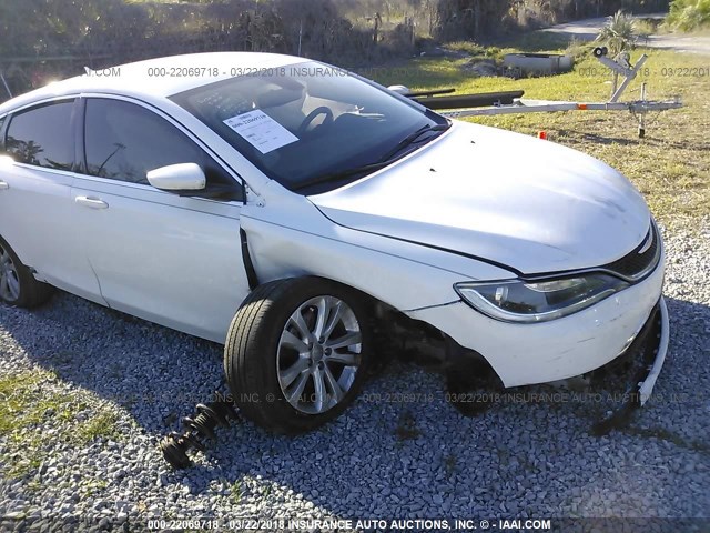 1C3CCCAB5GN179305 - 2016 CHRYSLER 200 LIMITED WHITE photo 6