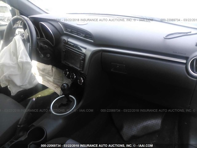 JTKJF5C78F3091804 - 2015 TOYOTA SCION TC 灰色 照片 5