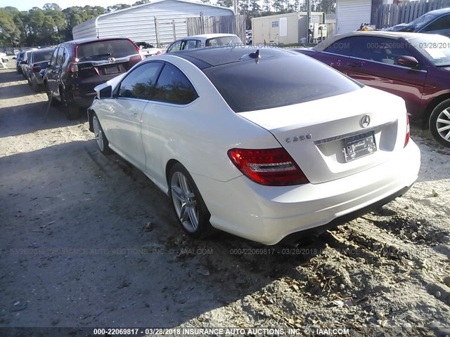 WDDGJ4HB6EG251750 - 2014 MERCEDES-BENZ C 250 WHITE photo 3