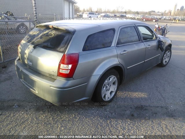 2D4FV47VX6H442523 - 2006 DODGE MAGNUM SXT GRAY photo 4