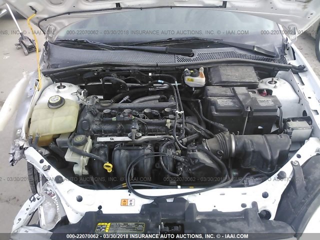 1FAFP34N77W295270 - 2007 FORD FOCUS ZX4/S/SE/SES WHITE photo 10