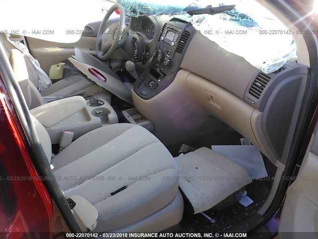 KNDMB233796319581 - 2009 KIA SEDONA EX/LX RED photo 5