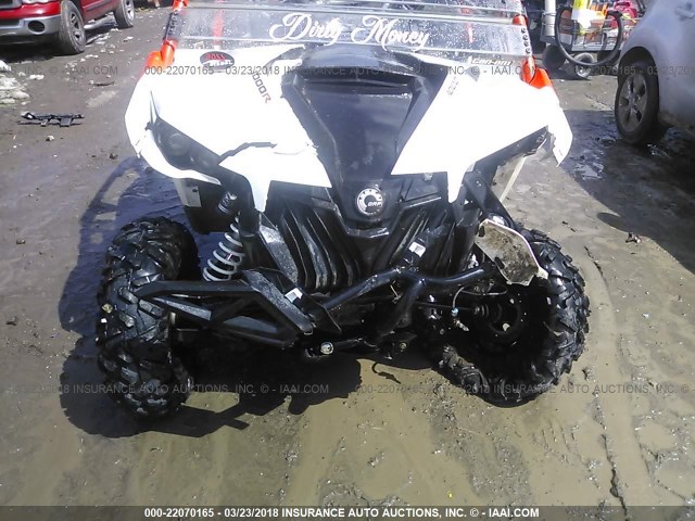 3JBPVAP28JJ000005 - 2018 CAN-AM MAVERICK XC 1000R/XC DPS 1000R/X X WHITE photo 5