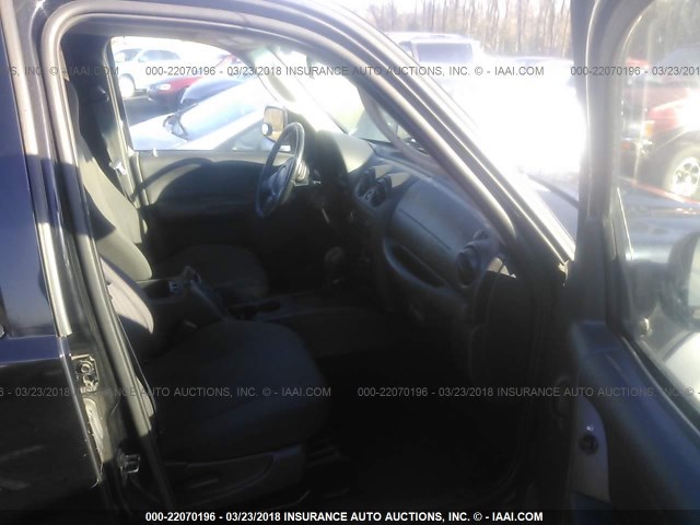 1J4GL48K34W269044 - 2004 JEEP LIBERTY SPORT 黑色 照片 5