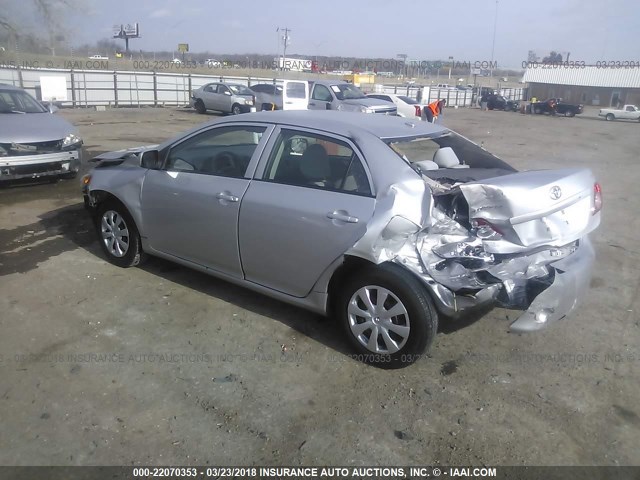 1NXBU4EE1AZ177056 - 2010 TOYOTA COROLLA S/LE/XLE SILVER photo 3