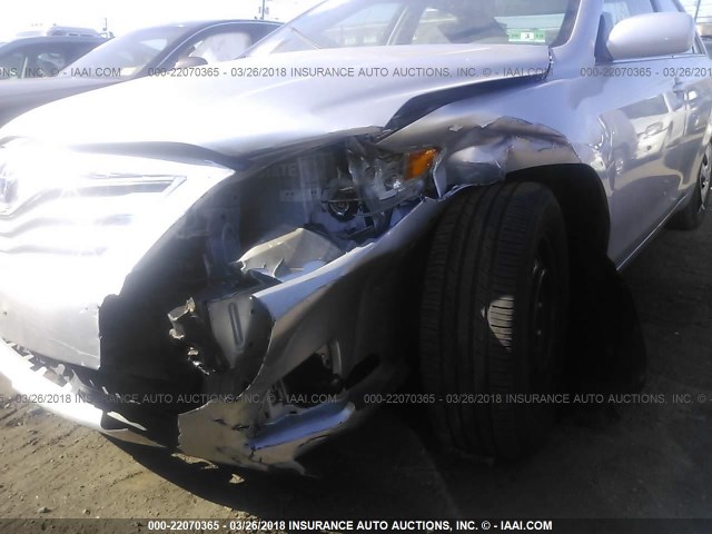 4T1BF3EK5BU124467 - 2011 TOYOTA CAMRY SE/LE/XLE SILVER photo 6