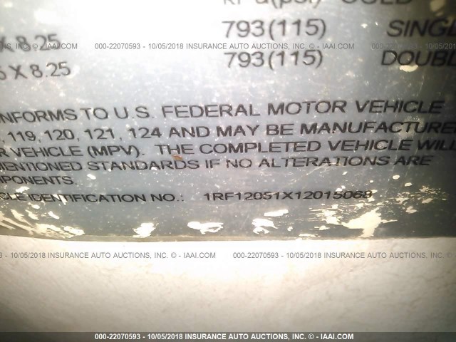 1RF12051X12015068 - 2001 ROADMASTER RAIL DYANASTER კრემისფერი ფოტო 9