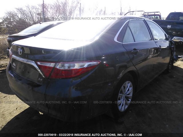4T4BF1FK6GR526806 - 2016 TOYOTA CAMRY LE/XLE/SE/XSE BLACK photo 4