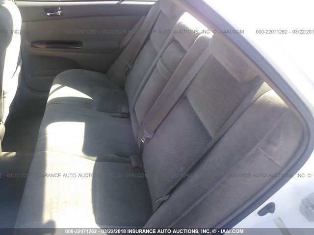 4T1BE32K92U046055 - 2002 TOYOTA CAMRY LE/XLE/SE თეთრი ფოტო 8