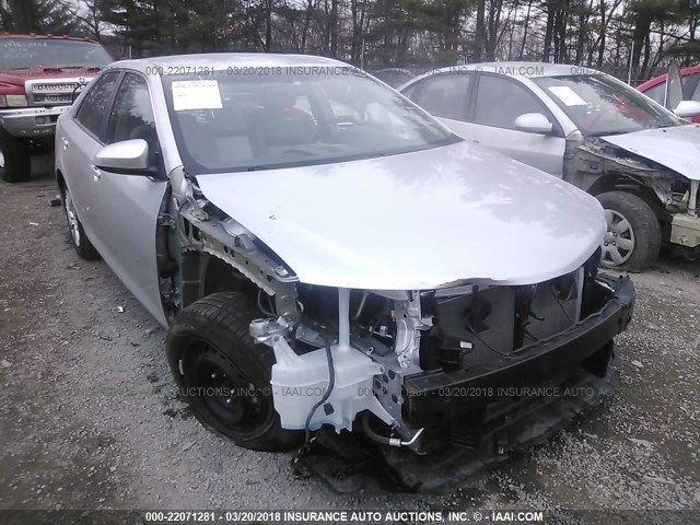 4T4BF1FK1ER390128 - 2014 TOYOTA CAMRY L/SE/LE/XLE SILVER photo 6