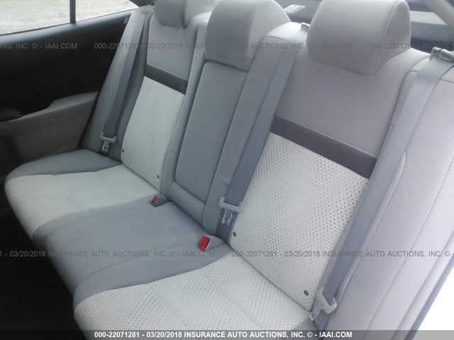 4T4BF1FK1ER390128 - 2014 TOYOTA CAMRY L/SE/LE/XLE ვერცხლისფერი ფოტო 8