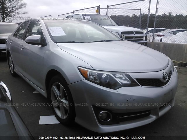 4T1BF1FK7CU182035 - 2012 TOYOTA CAMRY SE/LE/XLE SILVER photo 1