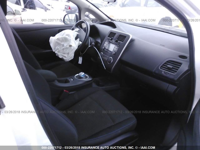 1N4AZ0CP7EC338266 - 2014 NISSAN LEAF S/SV/SL WHITE photo 5