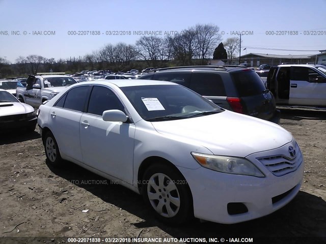 4T1BF3EK2AU559235 - 2010 TOYOTA CAMRY SE/LE/XLE WHITE photo 1