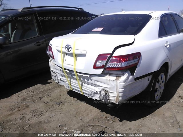 4T1BF3EK2AU559235 - 2010 TOYOTA CAMRY SE/LE/XLE WHITE photo 6