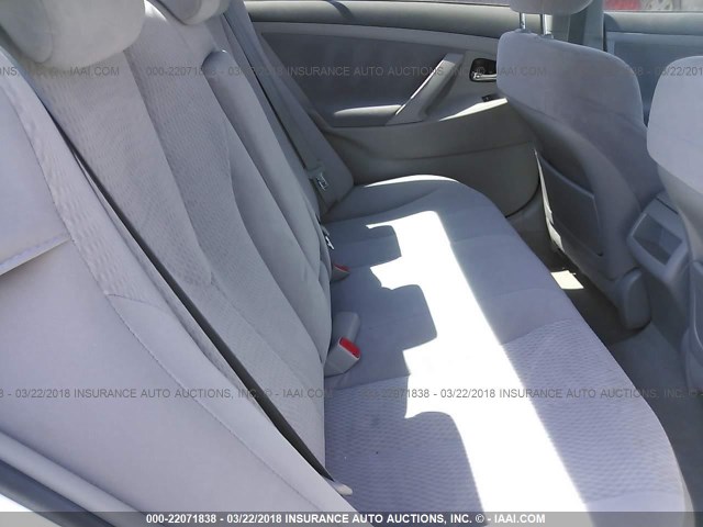 4T1BF3EK2AU559235 - 2010 TOYOTA CAMRY SE/LE/XLE WHITE photo 8