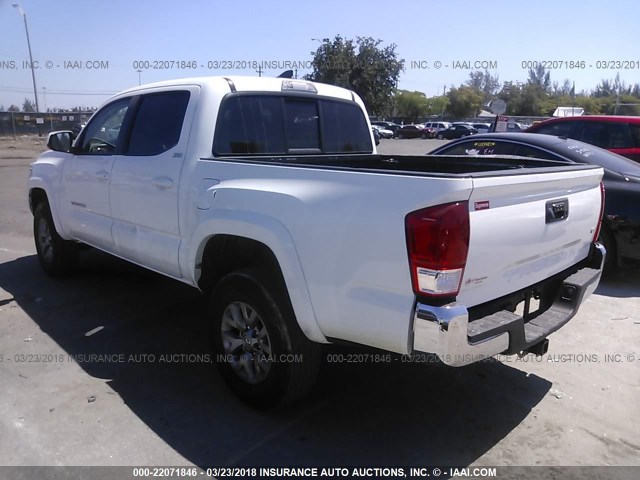 5TFAZ5CN6HX040293 - 2017 TOYOTA TACOMA DBL CAB/SR5/TRD SPORT/OR WHITE photo 3