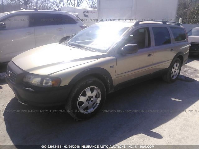 YV1SZ59H341155821 - 2004 VOLVO XC70 GOLD photo 2