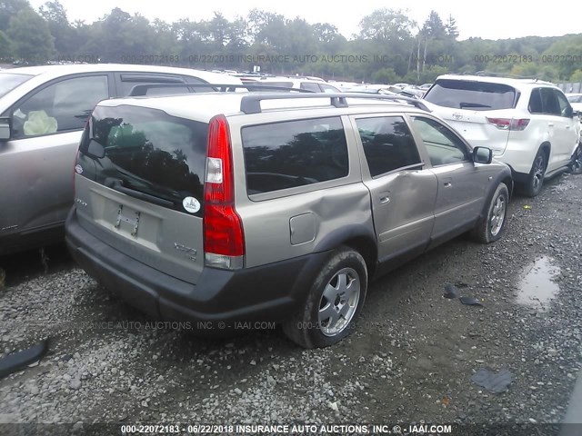 YV1SZ59H341155821 - 2004 VOLVO XC70 GOLD photo 4