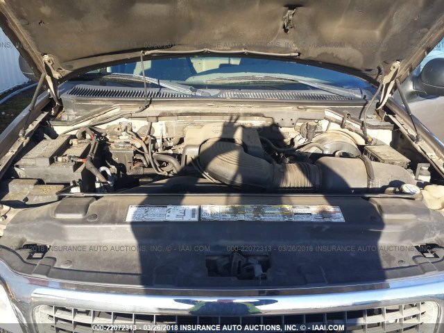1FMRU15W91LB42244 - 2001 FORD EXPEDITION XLT Champagne photo 10