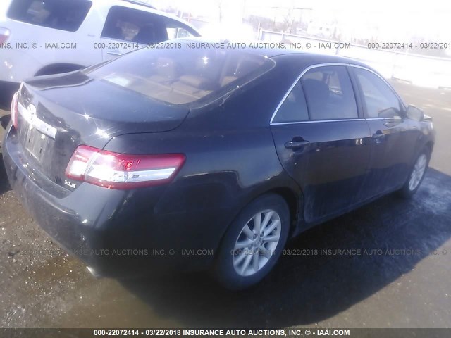 4T4BF3EK0BR107467 - 2011 TOYOTA CAMRY SE/LE/XLE BLACK photo 4