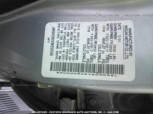 JNRDR09Y42W250356 - 2002 INFINITI QX4 SILVER photo 9