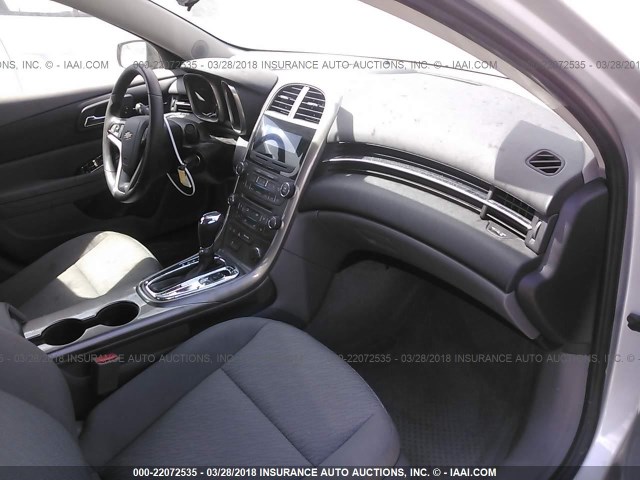 1G11B5SA4DF180810 - 2013 CHEVROLET MALIBU LS ვერცხლისფერი ფოტო 5