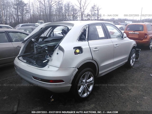 WA1HCCFS9JR010957 - 2018 AUDI Q3 SILVER photo 4