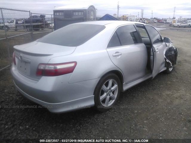 4T1BE46K39U835506 - 2009 TOYOTA CAMRY SE/LE/XLE SILVER photo 4