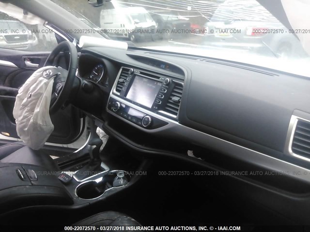 5TDJKRFH0GS348808 - 2016 TOYOTA HIGHLANDER XLE თეთრი ფოტო 5