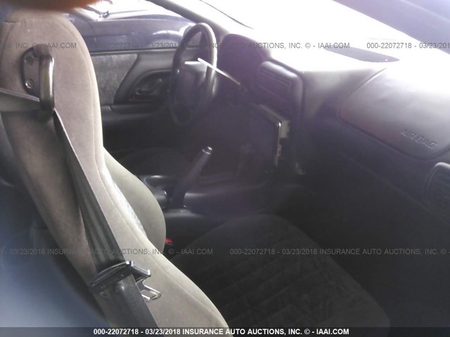 2G1FP22K622160135 - 2002 CHEVROLET CAMARO BLACK photo 5
