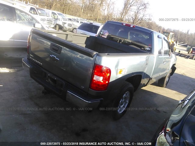 1GCRKSE37BZ440747 - 2011 CHEVROLET SILVERADO K1500 LT GRAY photo 4