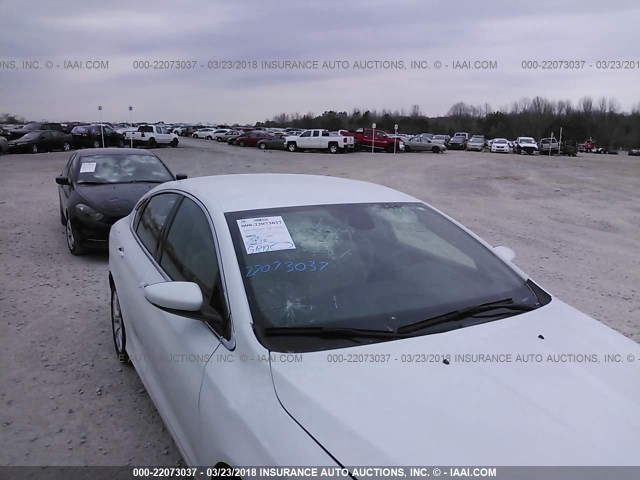 1C3CCCCB8FN528761 - 2015 CHRYSLER 200 C WHITE photo 6