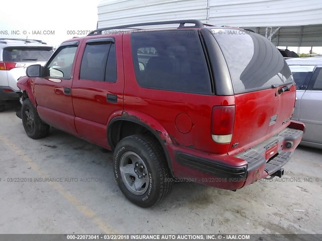 1GNDT13W9X2202968 - 1999 CHEVROLET BLAZER RED photo 3