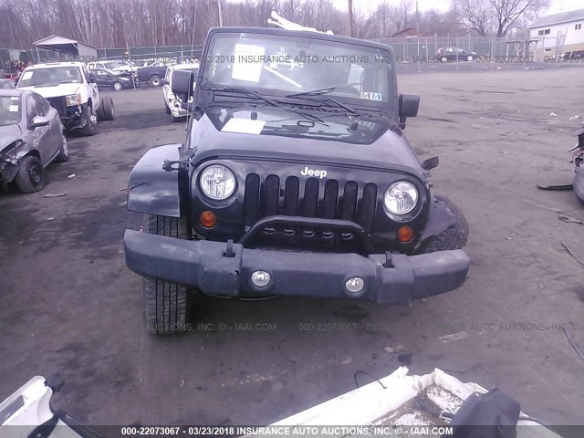 1C4AJWBG7DL676934 - 2013 JEEP WRANGLER SAHARA BLACK photo 6