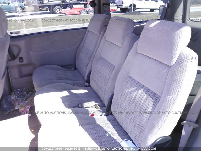 1GNDX03EXYD284494 - 2000 CHEVROLET VENTURE GOLD photo 8