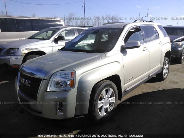 2GKALSEK1D6369615 - 2013 GMC TERRAIN SLE TAN photo 2