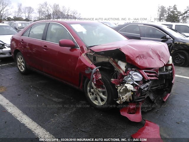 4T1BF3EK4AU112213 - 2010 TOYOTA CAMRY SE/LE/XLE წითელი ფოტო 1