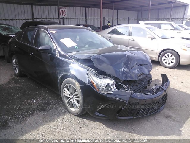 4T1BF1FK9GU546512 - 2016 TOYOTA CAMRY LE/XLE/SE/XSE Schwarz Foto 1