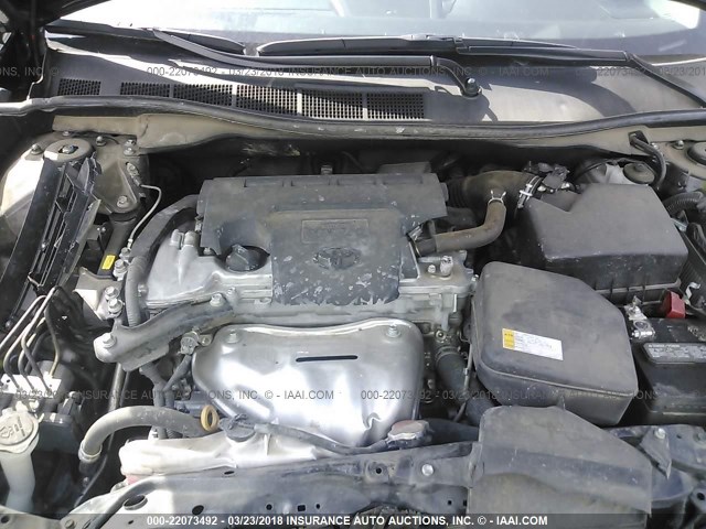 4T1BF1FK9GU546512 - 2016 TOYOTA CAMRY LE/XLE/SE/XSE Schwarz Foto 10