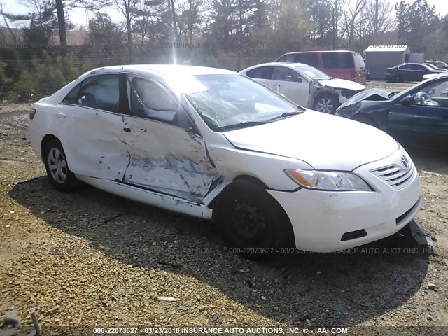 4T1BE46KX8U735918 - 2008 TOYOTA CAMRY CE/LE/XLE/SE WHITE photo 1