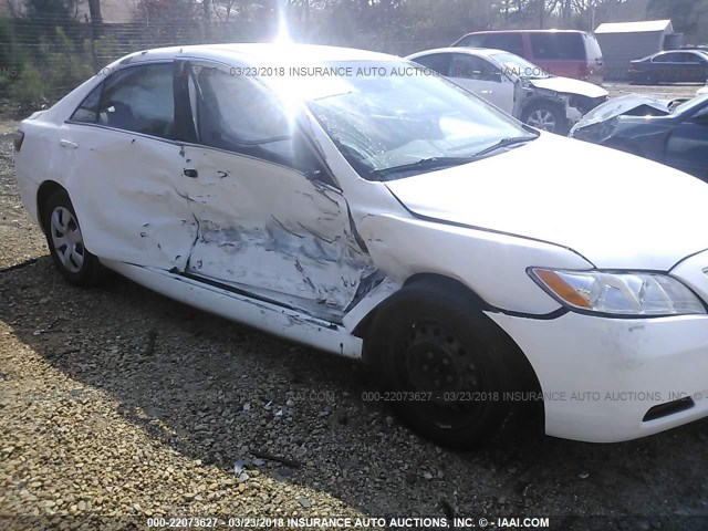 4T1BE46KX8U735918 - 2008 TOYOTA CAMRY CE/LE/XLE/SE WHITE photo 6